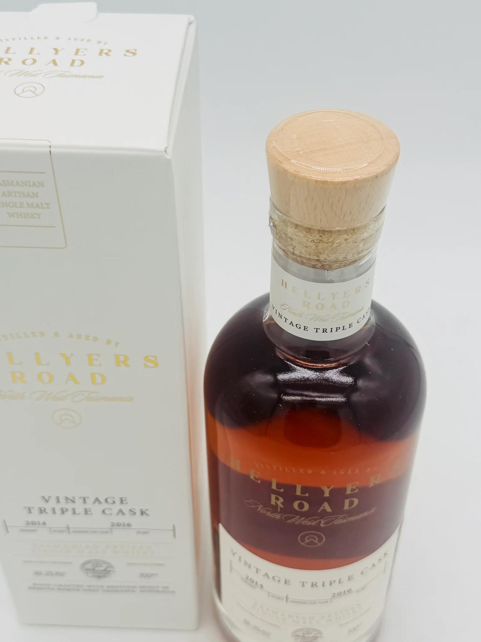 Hellyers Road Vintage Triple Cask TWC Australian Single Malt Whisky (700ml), TASMANIA AUSTRALIA - Image 2