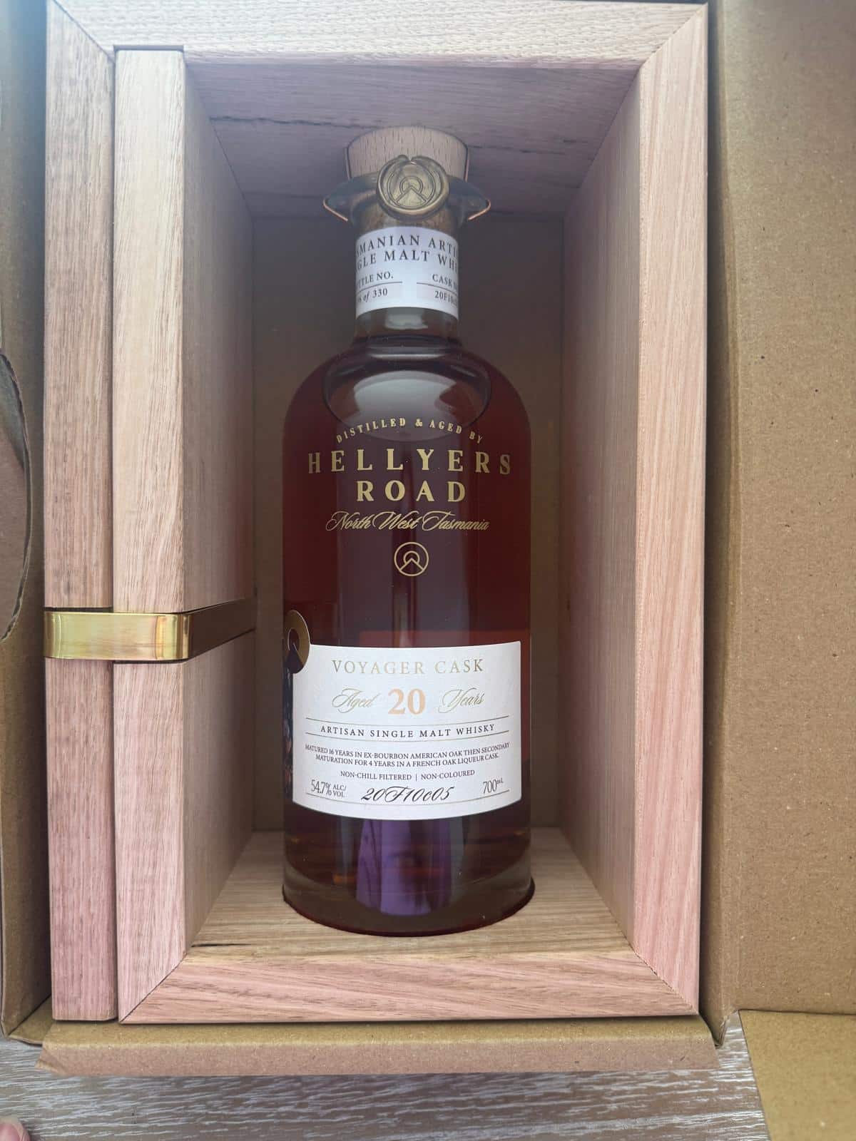 Hellyers Road 20YO The Voyager Cask Finish (700ml), TASMANIA AUSTRALIA